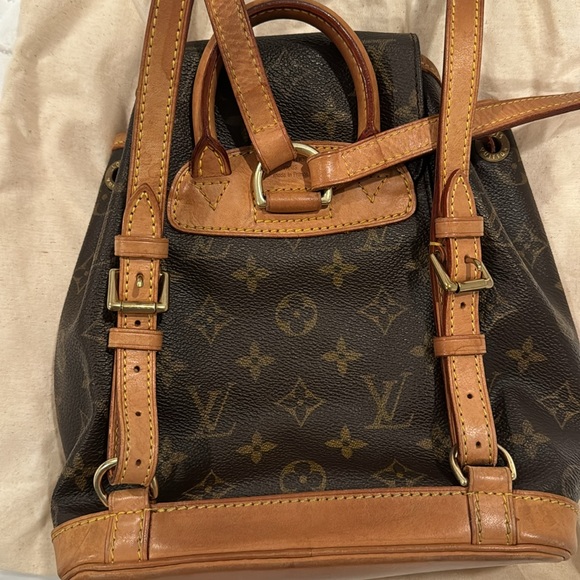 Louis Vuitton Montsouris PM backpack - Picture 7 of 13